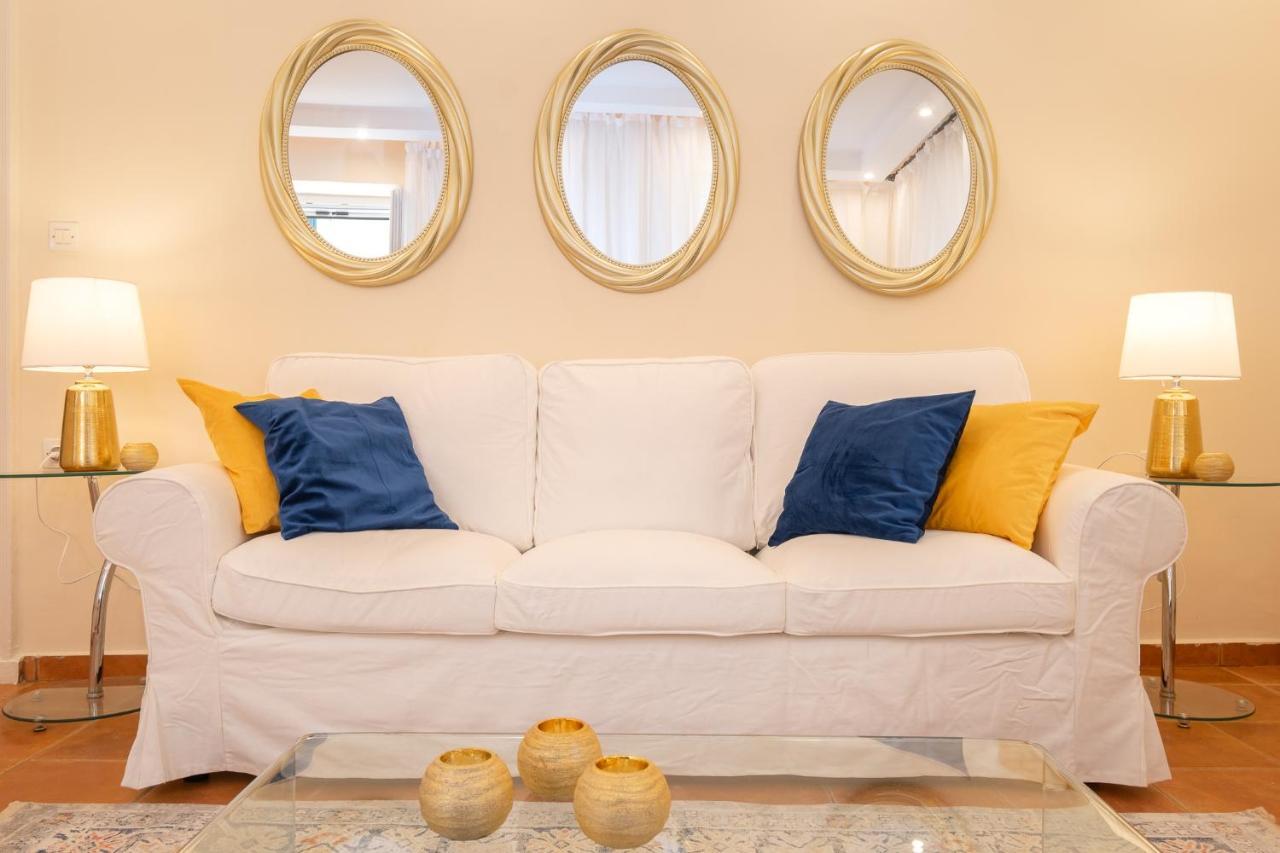 Old Town Gem - Elegant Guilford Apartment コルフ島 エクステリア 写真